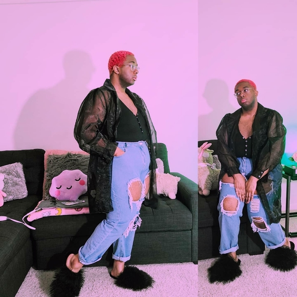 Meet your Posher, Lacey - Picture 1 of 3